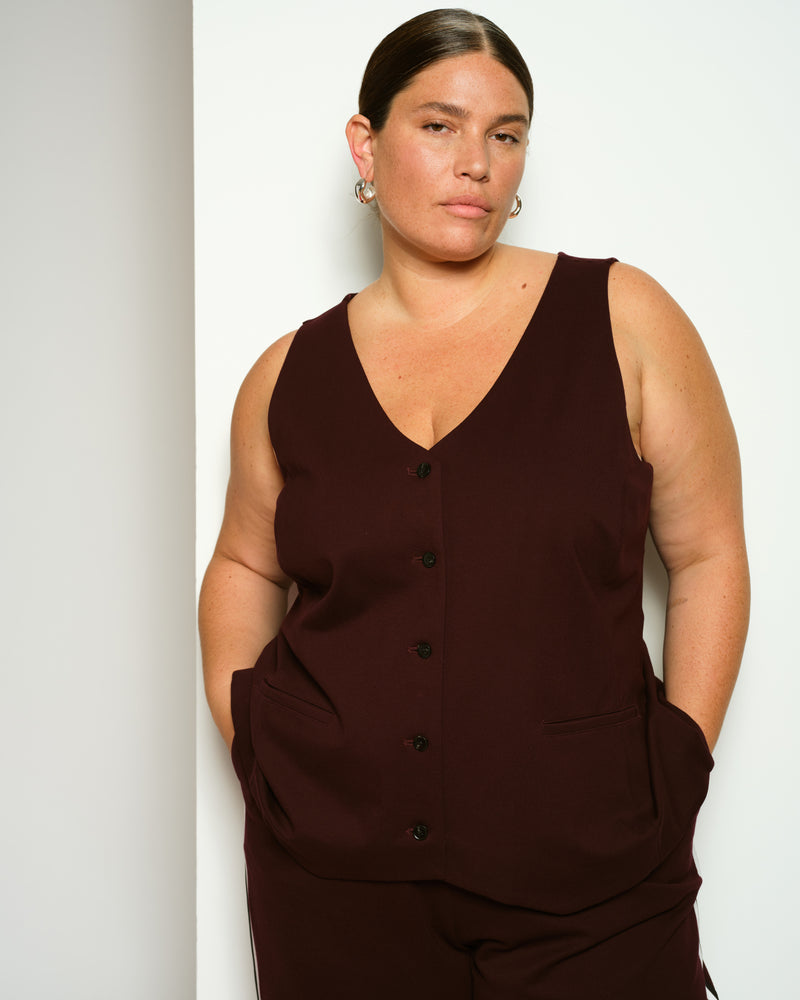 The Tailored Ponte Vest - Black Cherry