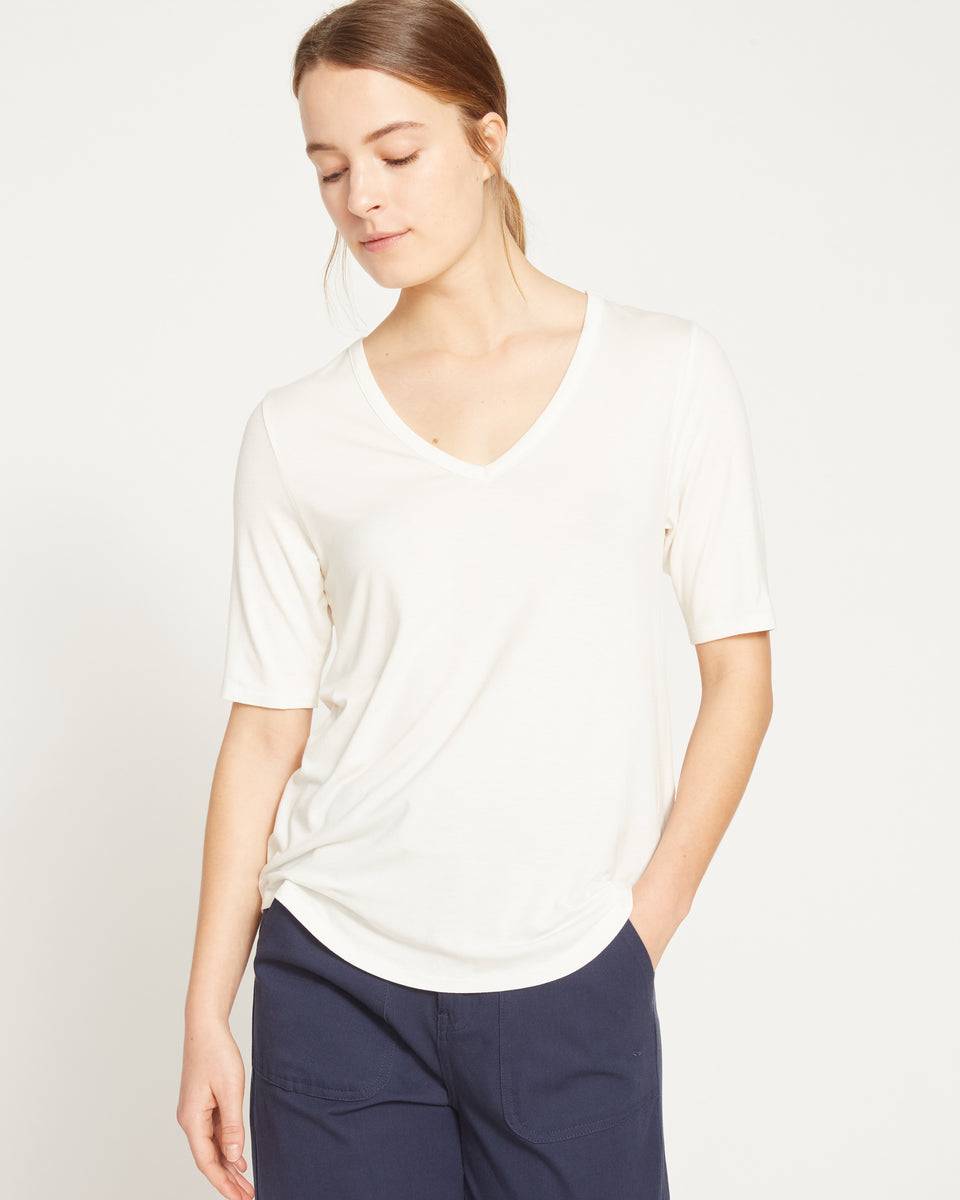 Lily Liquid Jersey V-Neck Stovepipe Tee - White Zoom image 0