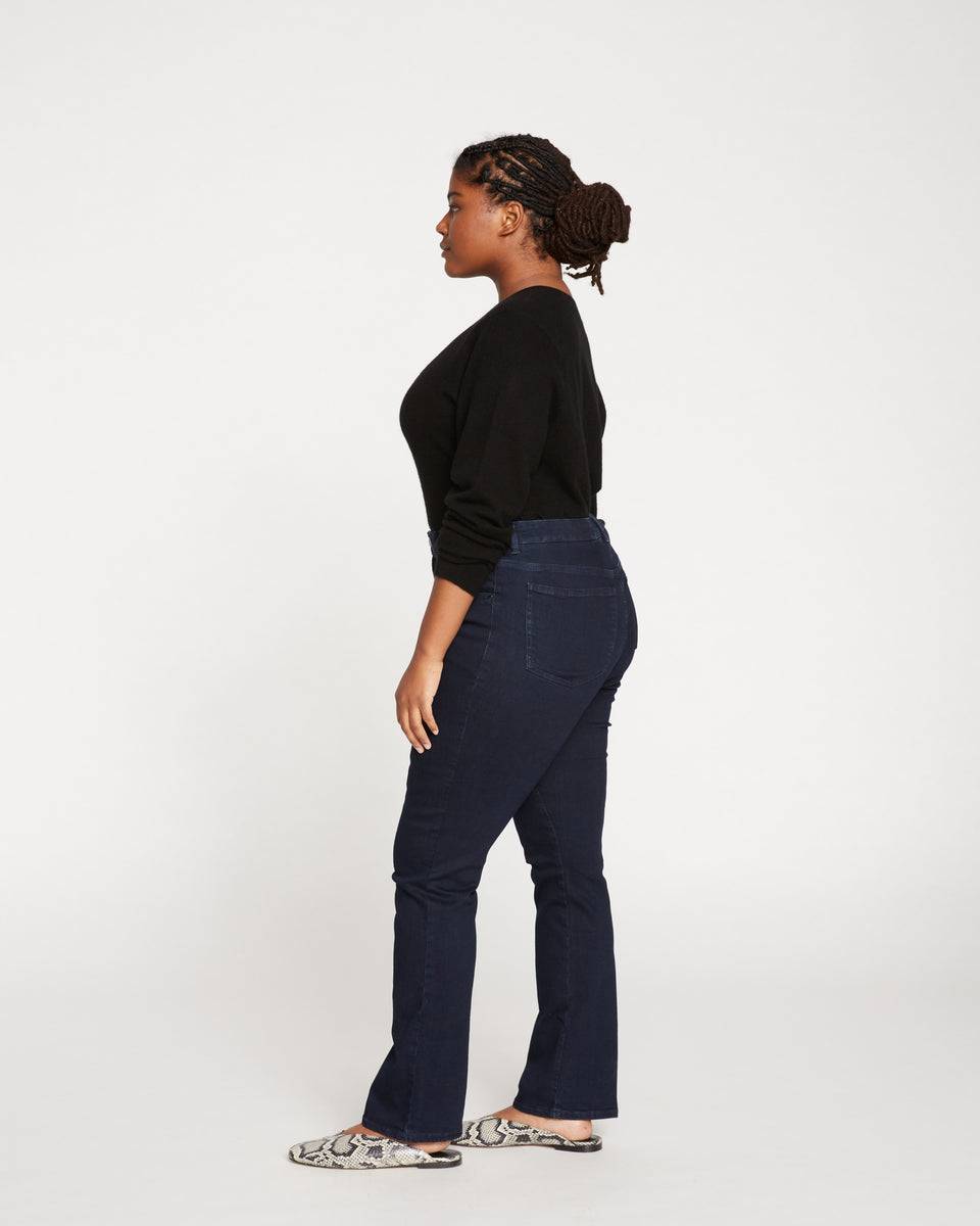 Marne Bootcut Jeans 32 inch - Dark Indigo | Universal Standard